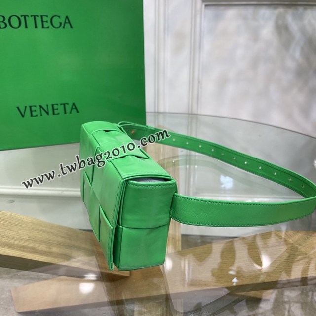 Bottega veneta高端女包 KF0023 寶緹嘉爆款草木綠CASSETTE腰包 BV經典款四格腰包/胸包/斜挎包/單肩包  gxz1392